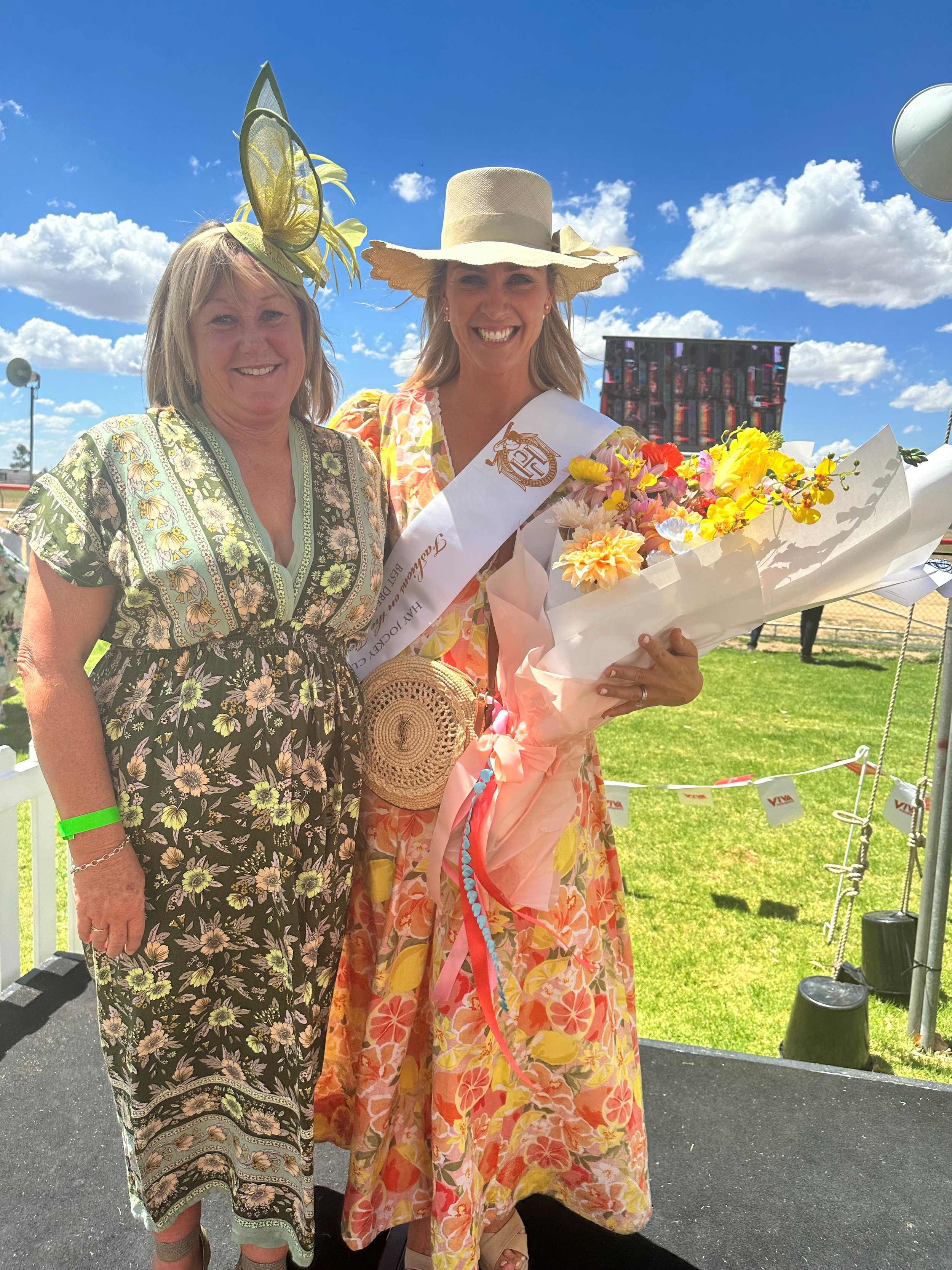 Best Dressed Lady Lauren O'hara and Louise ATS.jpg