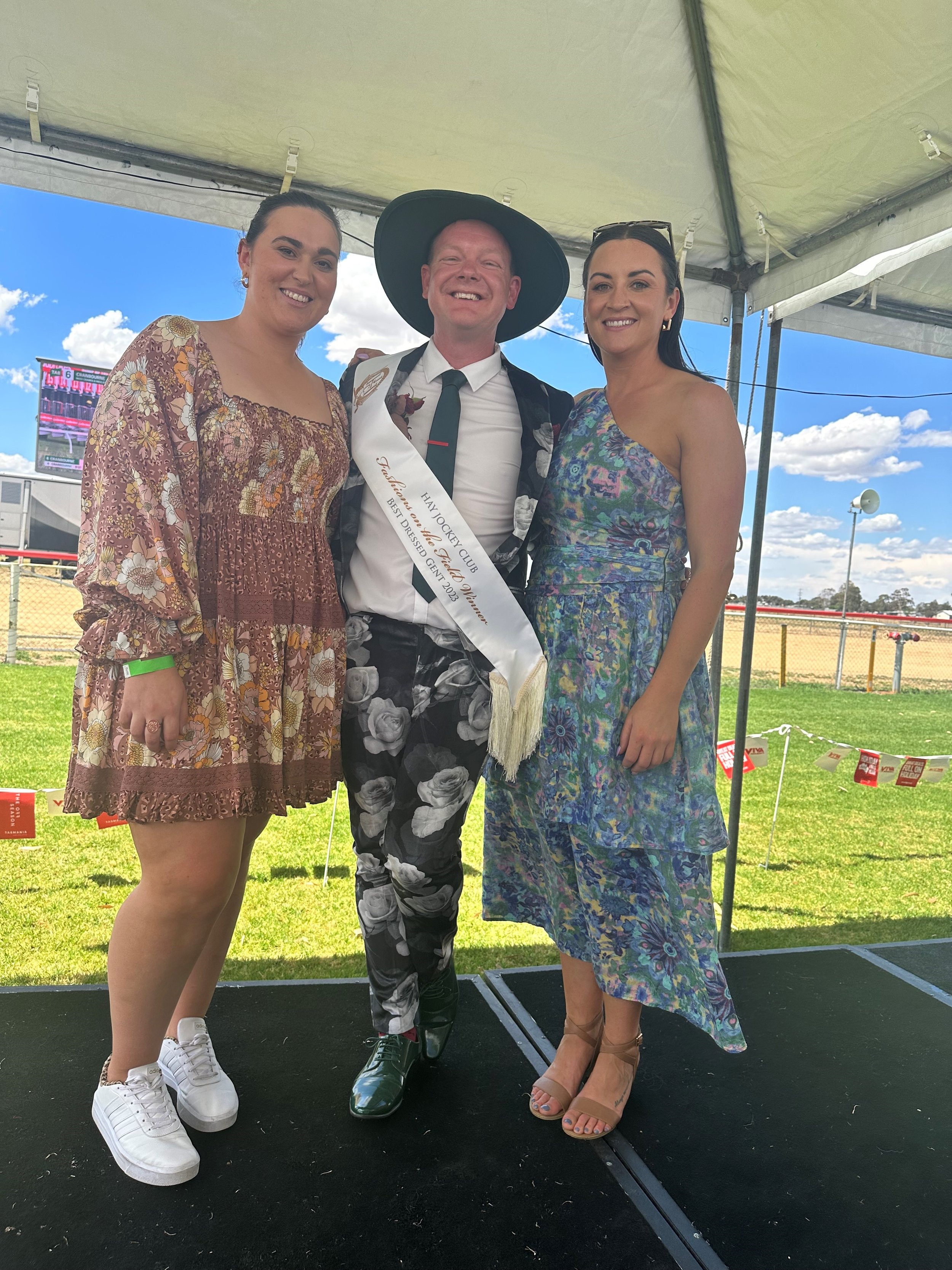 Brett and Bendigo Banki Sponsors.jpg