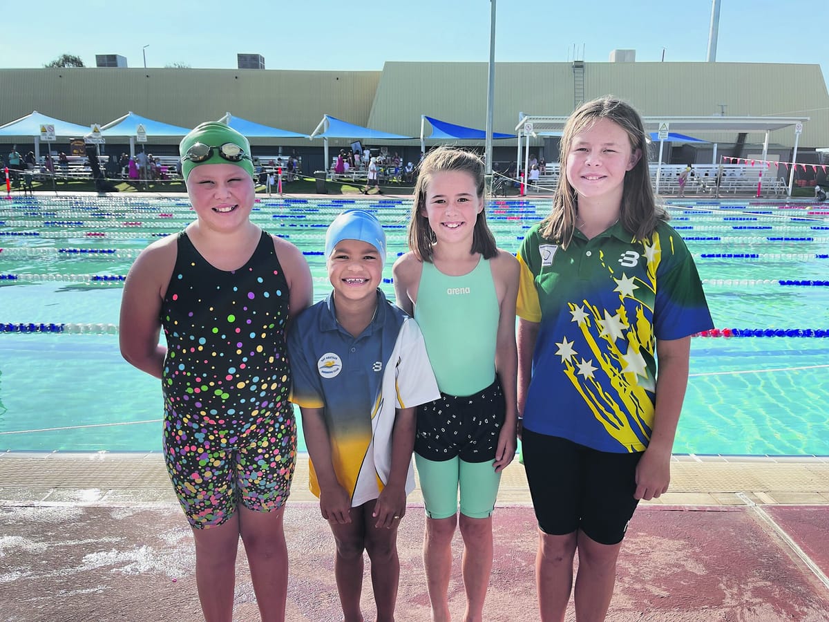 Hay swimmers at SISA
