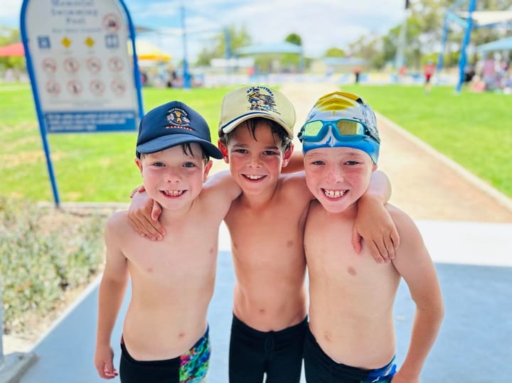 Hay’s annual swimming carnival makes a splash at Hay Pool