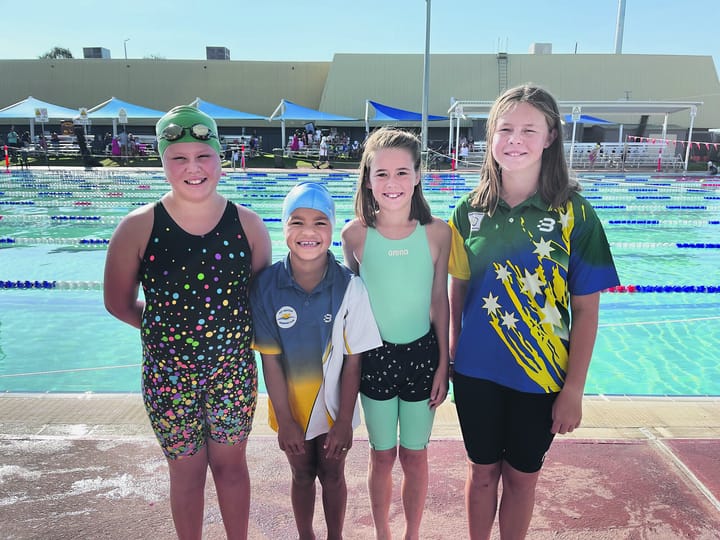 Hay swimmers at SISA