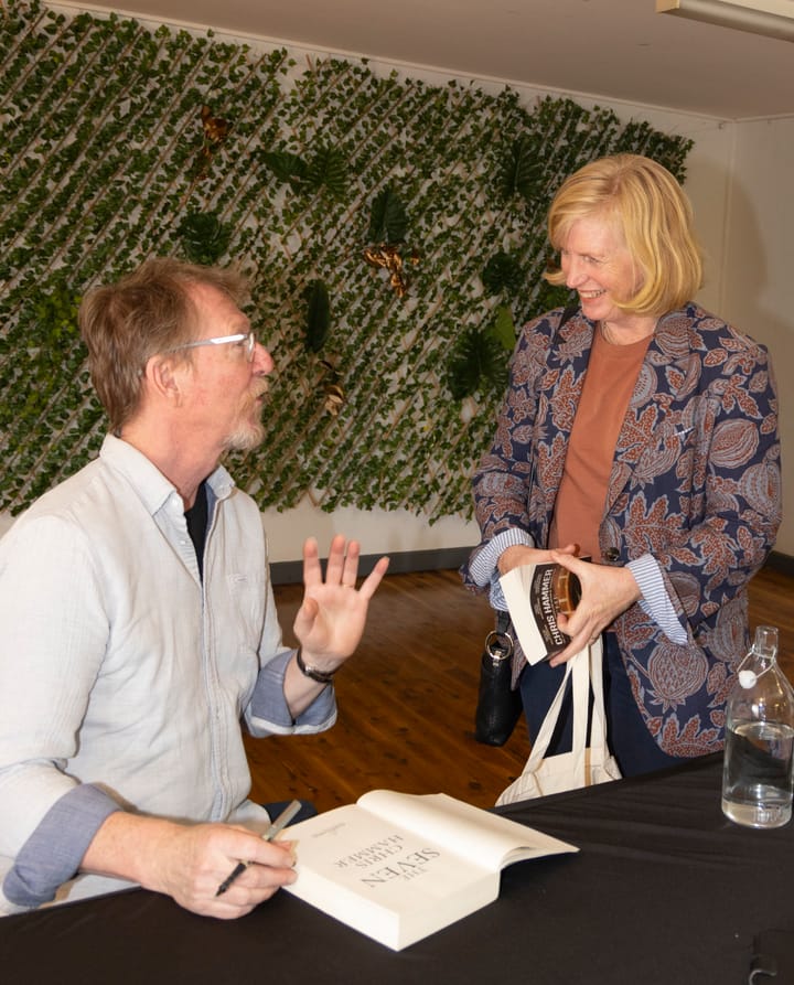 Hammer time! Crime author Chris Hammer visits Hay