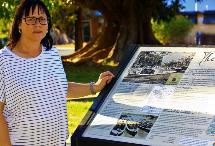 100 heritage signs